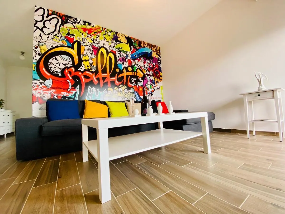 Contacts de Apartment Tilda